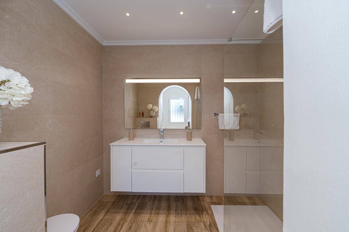 6 makuuhuone Huvila myytävänä paikassa Moraira mukana uima-altaan - 795 000 € (Ref: 9308359)