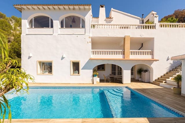 6 makuuhuone Huvila myytävänä paikassa Paichi, Teulada-Moraira mukana uima-altaan - 795 000 € (Ref: 9308359)