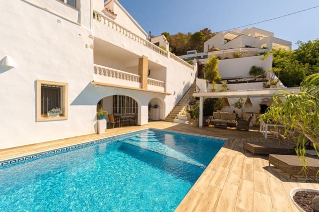 6 makuuhuone Huvila myytävänä paikassa Paichi, Teulada-Moraira mukana uima-altaan - 795 000 € (Ref: 9308359)