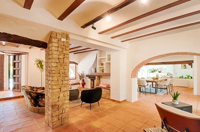 4 bedroom Villa for sale in Senija with pool - € 1,295,000 (Ref: 9308361)