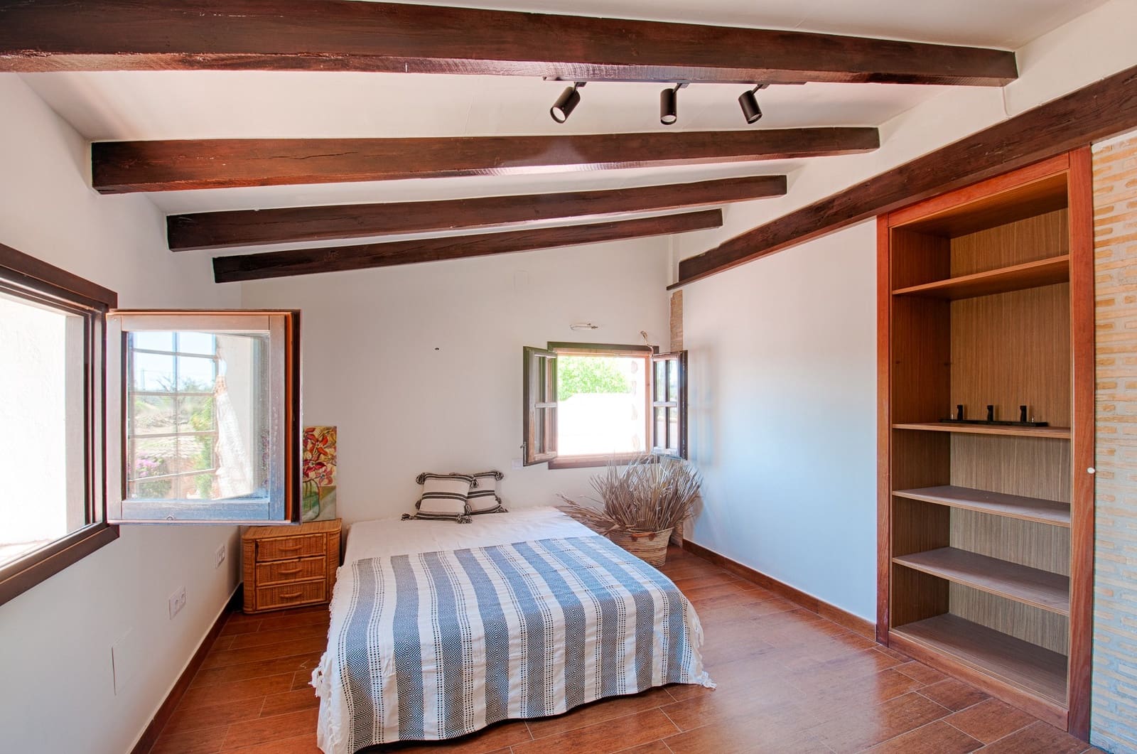 4 bedroom Villa for sale in Senija with pool - € 1,295,000 (Ref: 9308361)