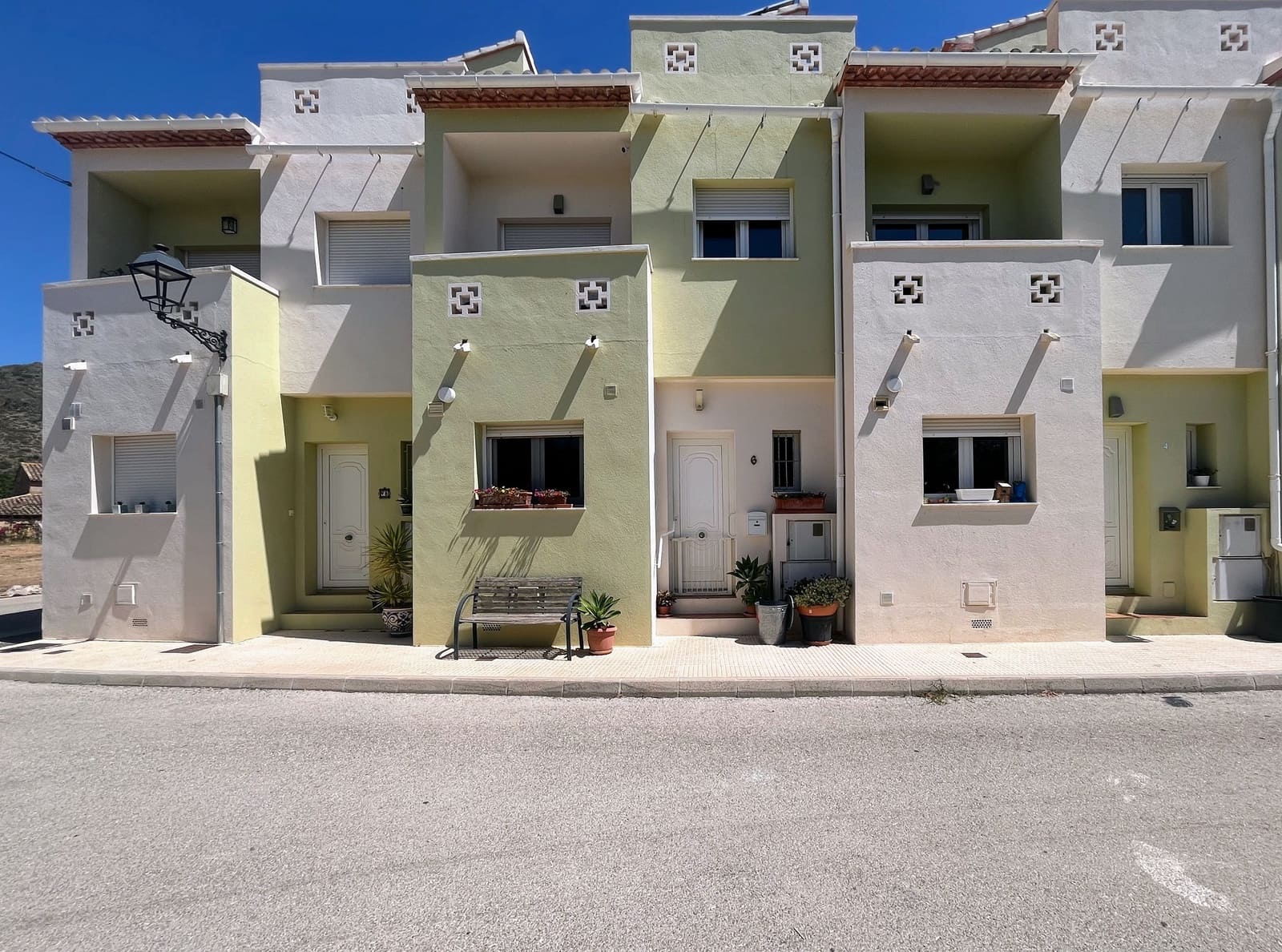 3 soverom Hus til salgs i Rafol de Almunia med svømmebasseng - € 245 000 (Ref: 9317340)