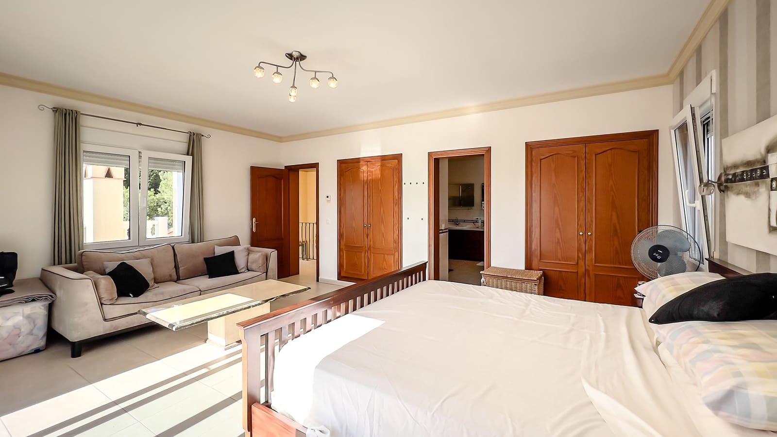 4 soveværelse Villa til salg i Javea / Xabia med swimmingpool - € 835.000 (Ref: 9317343)