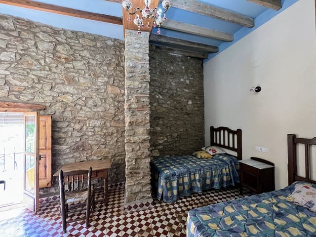 4 bedroom Townhouse for sale in L'Atzúvia - € 160,000 (Ref: 9317345)