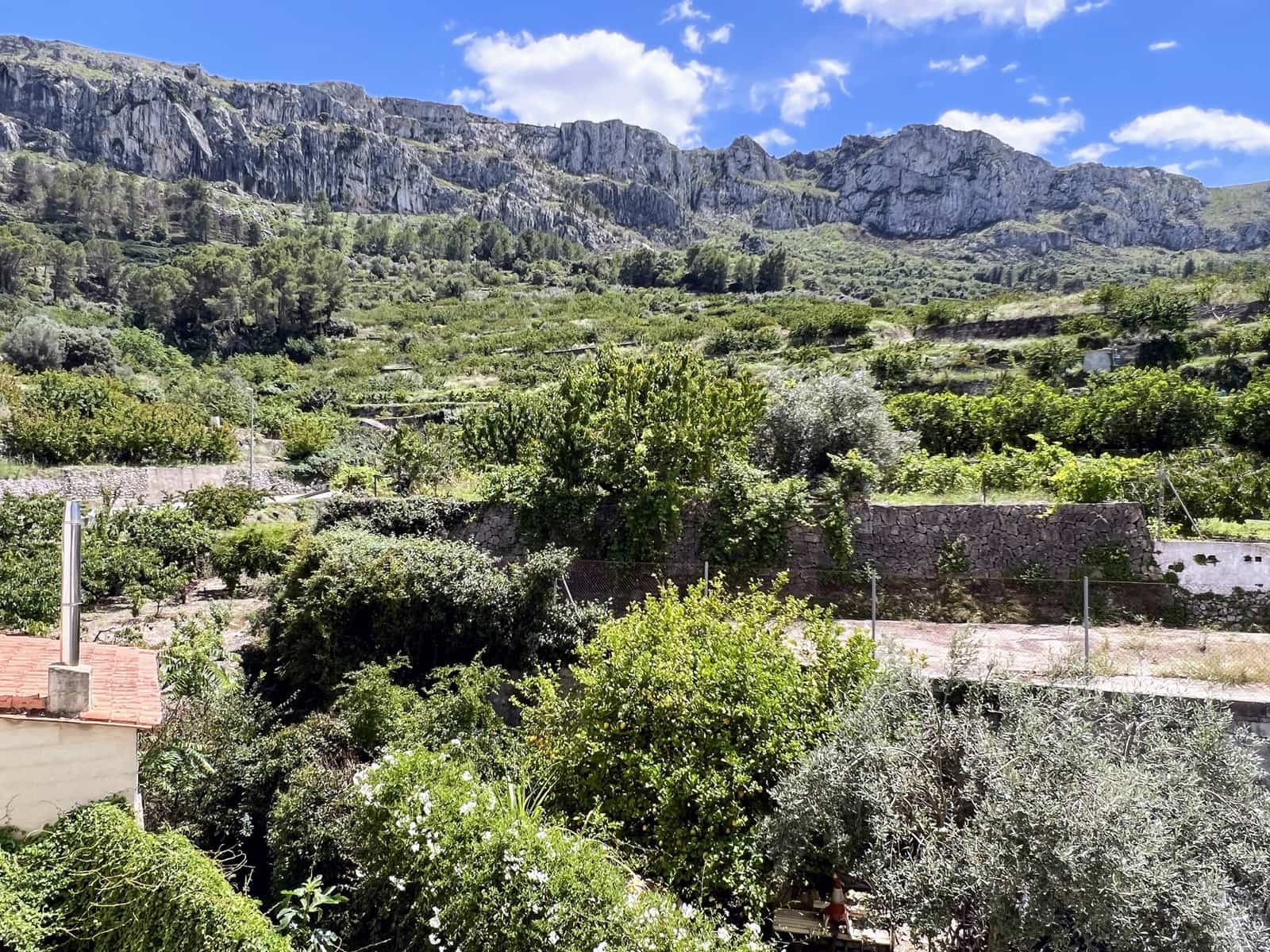 4 bedroom Townhouse for sale in L'Atzuvia - € 160,000 (Ref: 9317345)