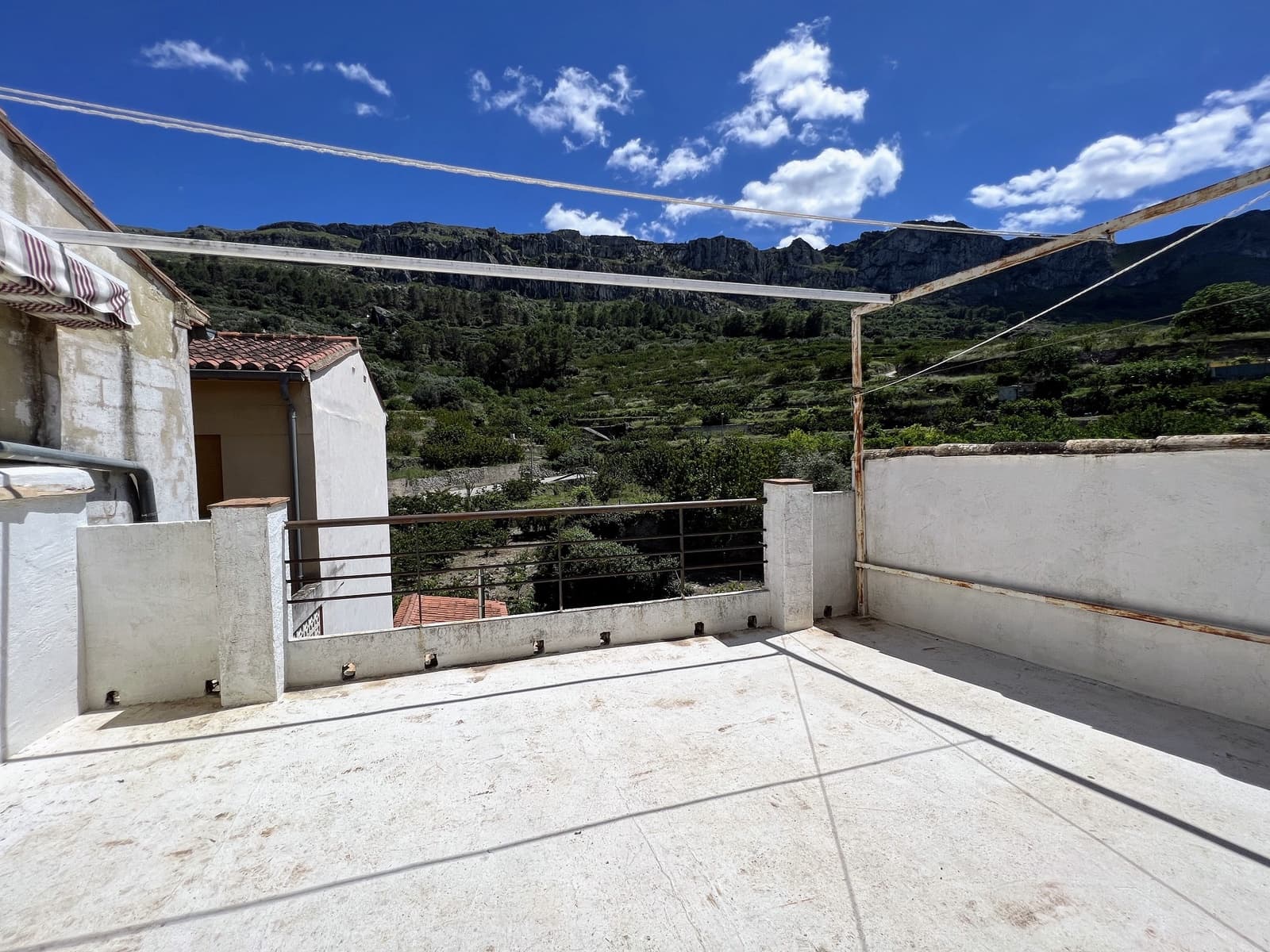 4 bedroom Townhouse for sale in L'Atzuvia - € 160,000 (Ref: 9317345)