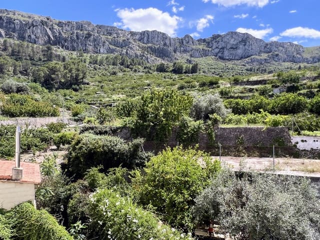 4 bedroom Townhouse for sale in L'Atzúvia - € 160,000 (Ref: 9317345)