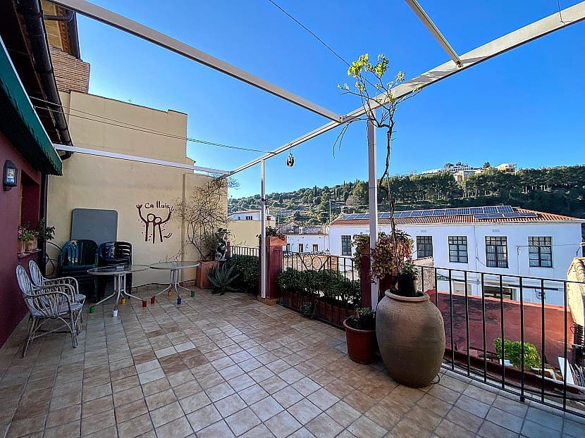 5 bedroom Townhouse for sale in Vall de Laguart - € 459,000 (Ref: 9317347)