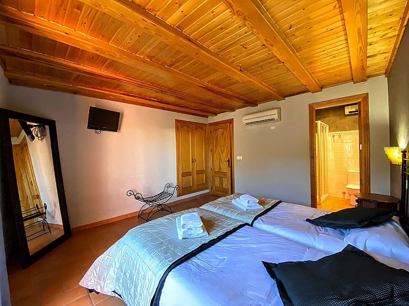 5 bedroom Townhouse for sale in Vall de Laguart - € 459,000 (Ref: 9317347)