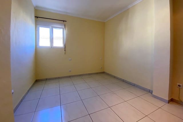 3 bedroom Townhouse for sale in Pedreguer - € 320,000 (Ref: 9317348)