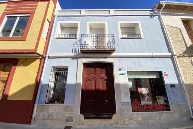 3 bedroom Townhouse for sale in Pedreguer - € 320,000 (Ref: 9317348)
