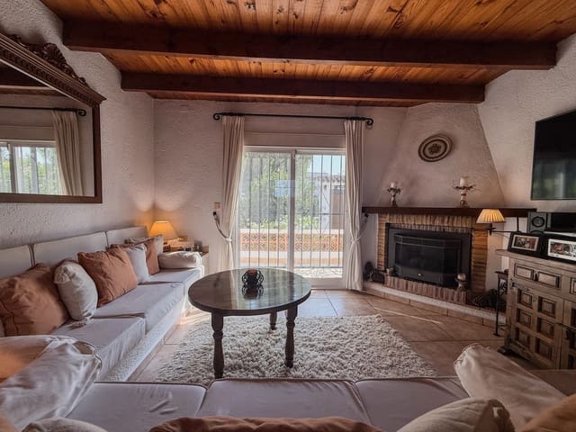 2 Zimmer Villa zu verkaufen in Les Bassetes - El Marjal, Dénia mit Pool - 360.000 € (Ref: 9321603)