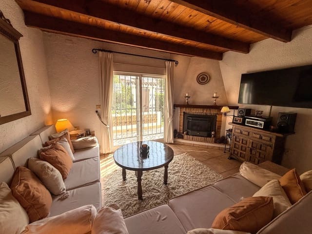 2 Zimmer Villa zu verkaufen in Les Bassetes - El Marjal, Dénia mit Pool - 360.000 € (Ref: 9321603)