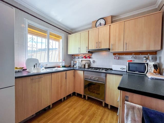 2 soverom Villa til salgs i Orba med svømmebasseng - € 339 000 (Ref: 9337643)