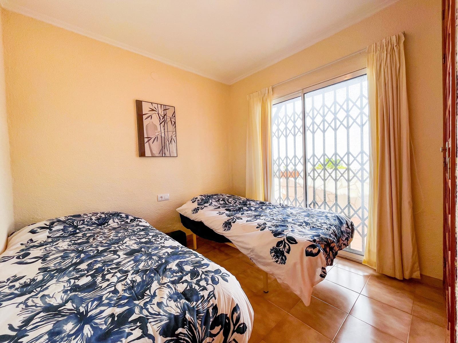 2 soveværelse Villa til salg i Orba med swimmingpool - € 339.000 (Ref: 9337643)