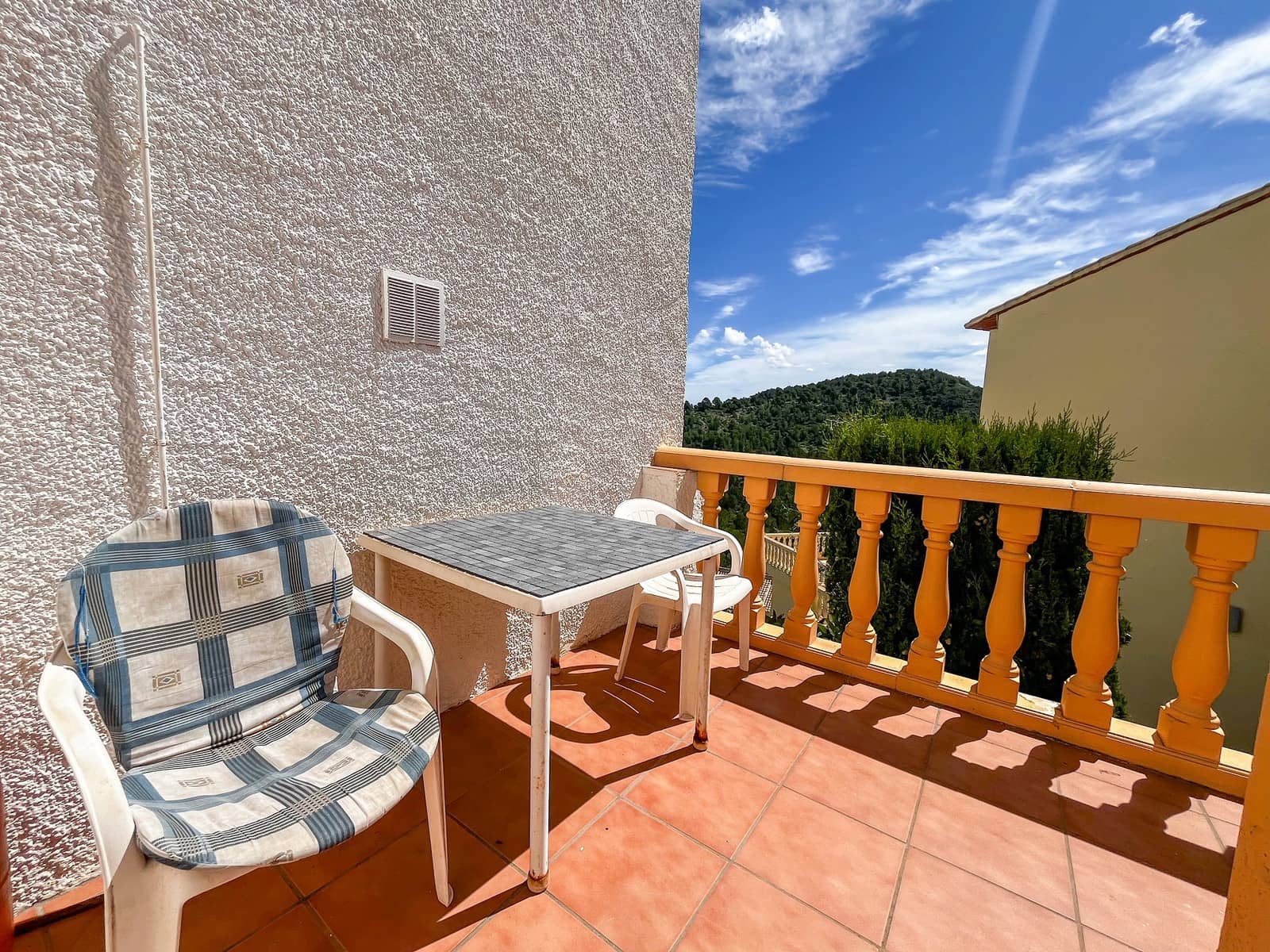 2 soveværelse Villa til salg i Orba med swimmingpool - € 339.000 (Ref: 9337643)