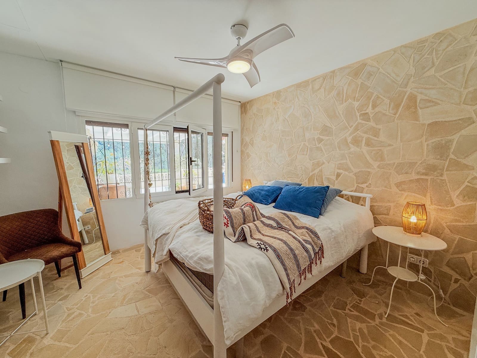 5 bedroom Villa for sale in Castell de Castells with pool - € 545,000 (Ref: 9358949)