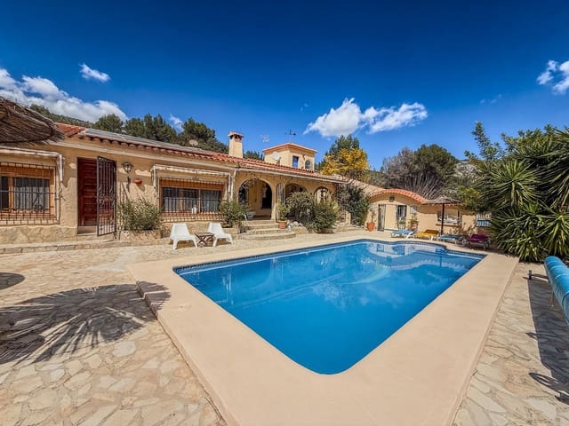 5 bedroom Villa for sale in Castell de Castells with pool - € 545,000 (Ref: 9358949)