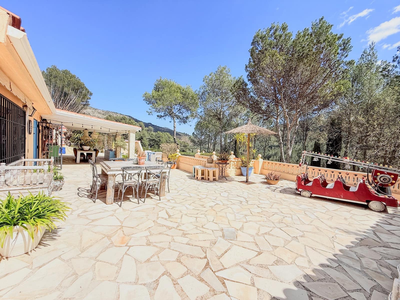 5 bedroom Villa for sale in Castell de Castells with pool - € 545,000 (Ref: 9358949)