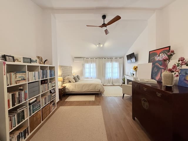 Casa de 3 habitaciones en Pego en venta - 325.000 € (Ref: 9393266)