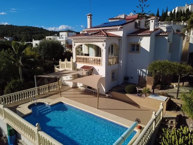 4 slaapkamer Villa te koop in Pedreguer met zwembad - € 439.000 (Ref: 9406302)