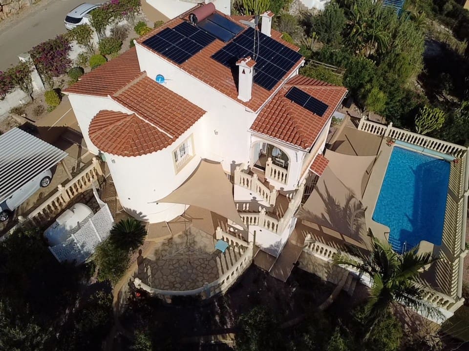 4 slaapkamer Villa te koop in Pedreguer met zwembad - € 439.000 (Ref: 9406302)