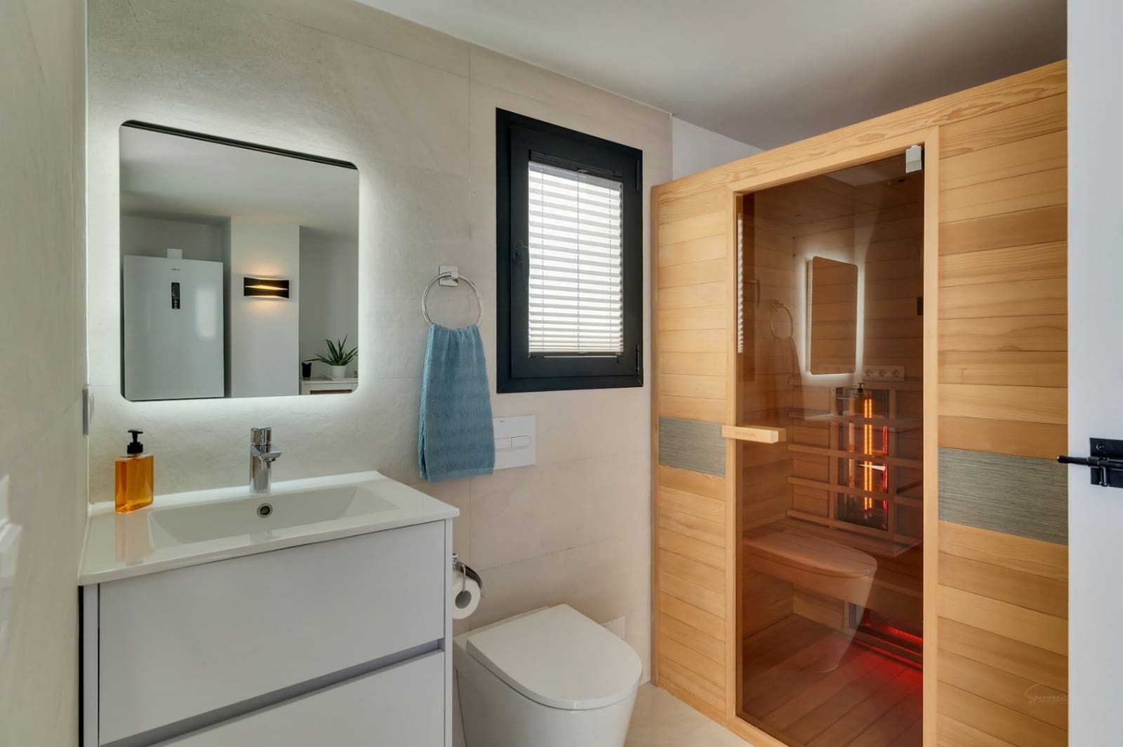 3 bedroom Penthouse for sale in Oliva with pool - € 950,000 (Ref: 9413757)