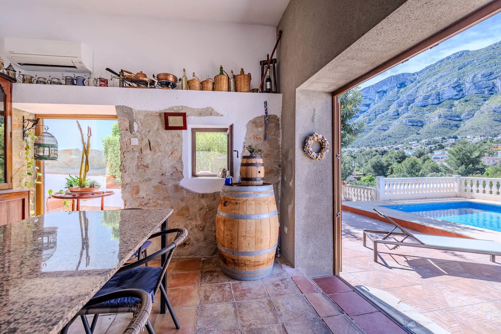 3 slaapkamer Villa te koop in Denia met zwembad - € 649.000 (Ref: 9439657)