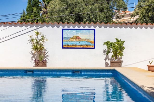 3 slaapkamer Villa te koop in El Montgó, Dénia met zwembad - € 649.000 (Ref: 9439657)
