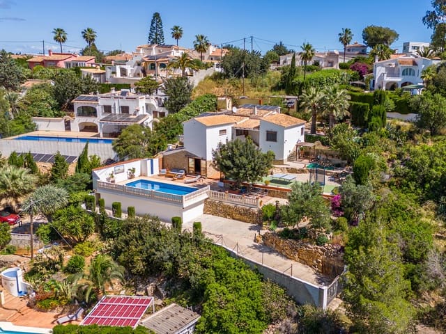 3 slaapkamer Villa te koop in El Montgó, Dénia met zwembad - € 649.000 (Ref: 9439657)