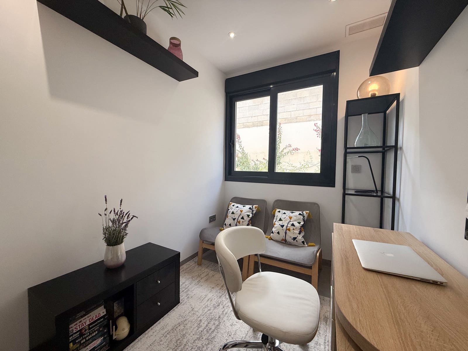 5 bedroom Villa for sale in Polop with pool - € 720,000 (Ref: 9491278)