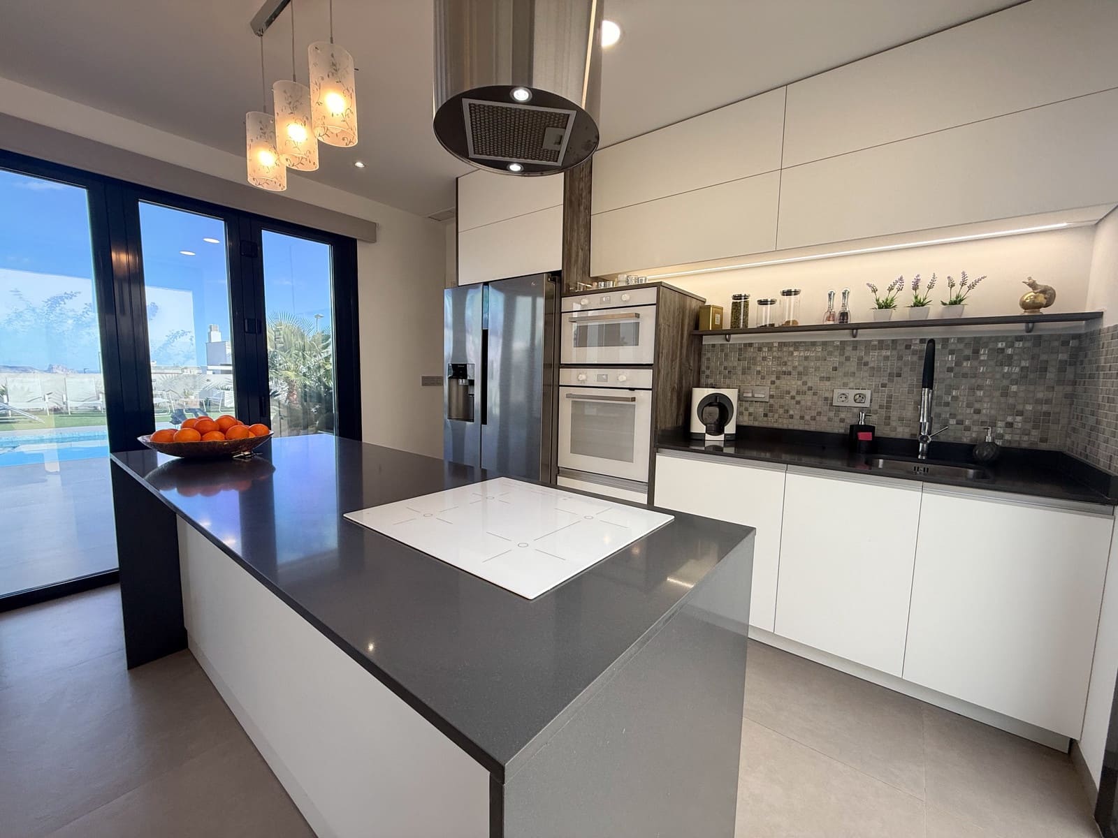 5 bedroom Villa for sale in Polop with pool - € 720,000 (Ref: 9491278)