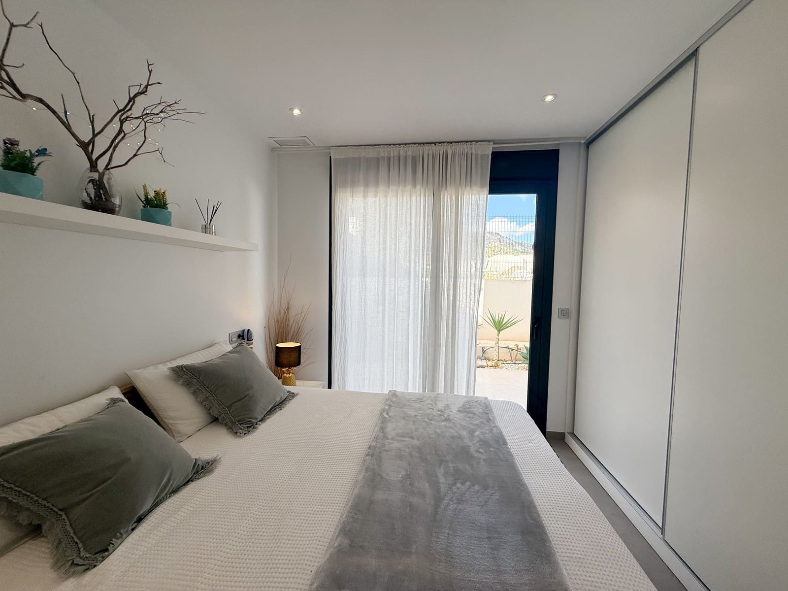 5 bedroom Villa for sale in Polop with pool - € 720,000 (Ref: 9491278)