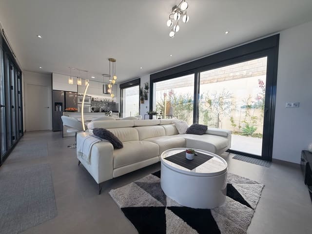 5 bedroom Villa for sale in Polop with pool - € 720,000 (Ref: 9491278)