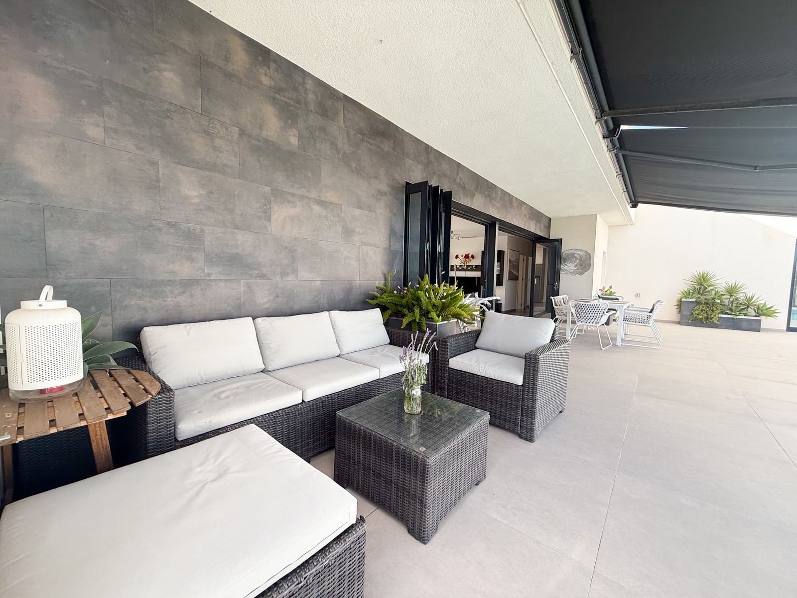 5 bedroom Villa for sale in Polop with pool - € 720,000 (Ref: 9491278)