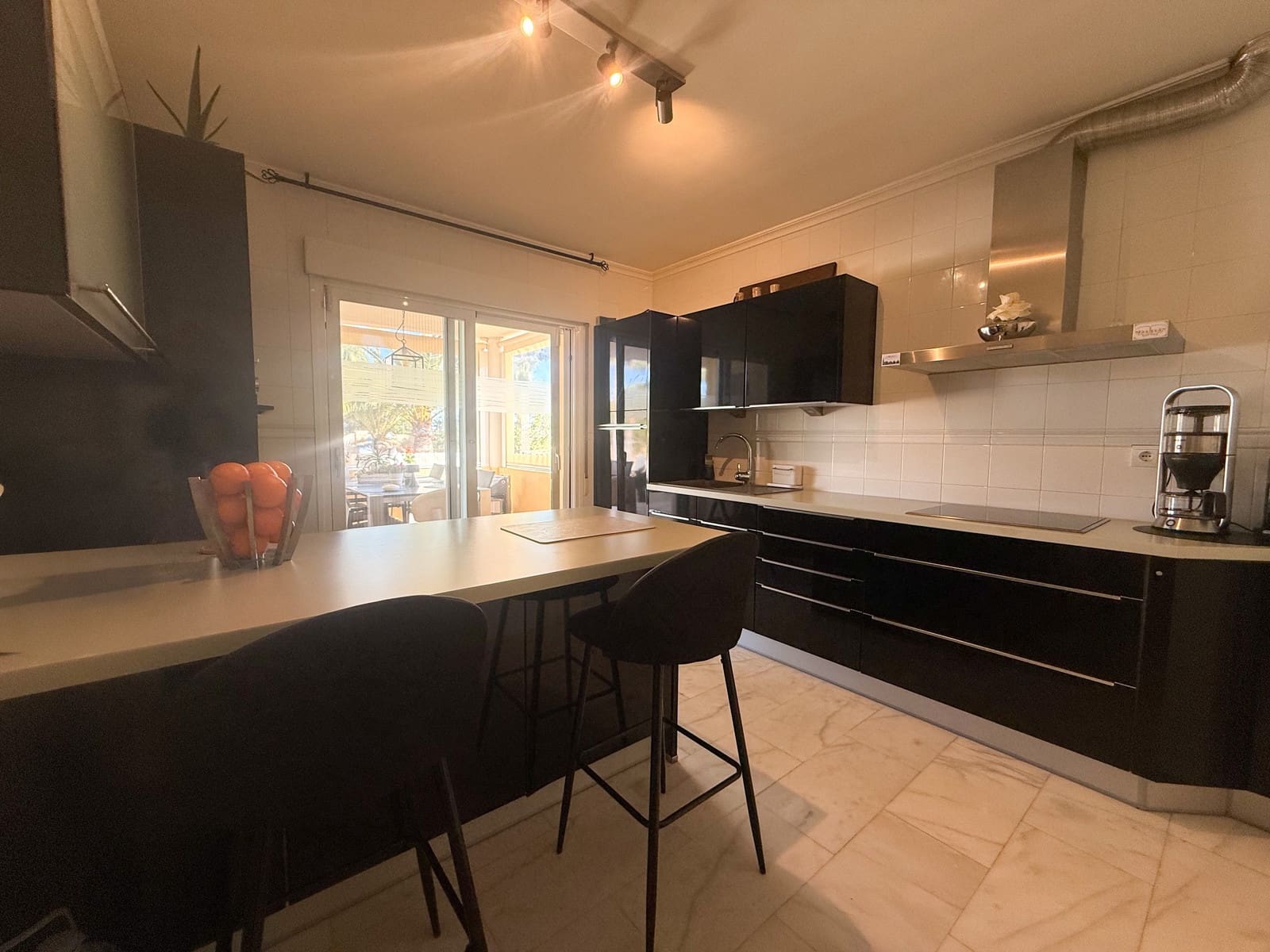 3 makuuhuone Huvila myytävänä paikassa La Nucia mukana uima-altaan - 585 000 € (Ref: 9501952)