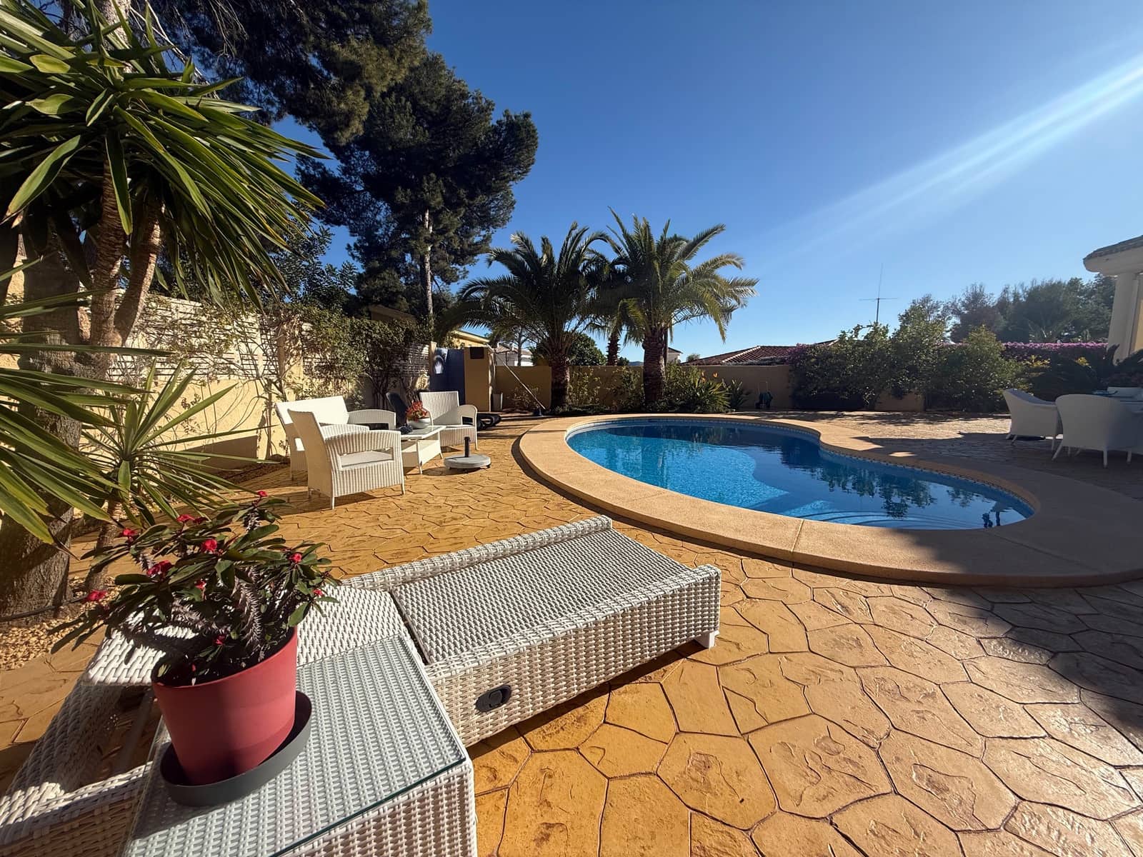 3 makuuhuone Huvila myytävänä paikassa La Nucia mukana uima-altaan - 585 000 € (Ref: 9501952)