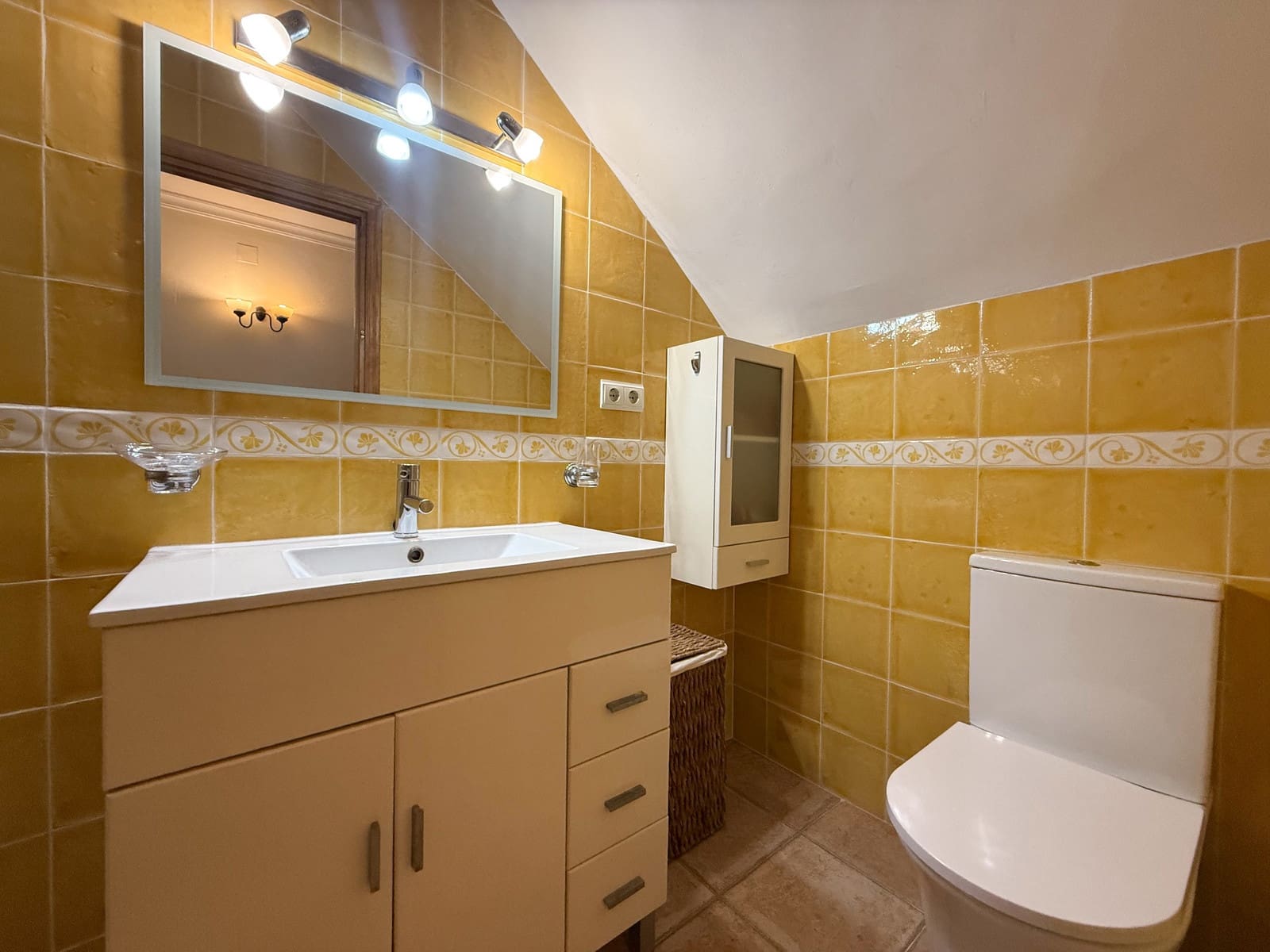 2 bedroom Townhouse for sale in Benidoleig - € 275,000 (Ref: 9518569)