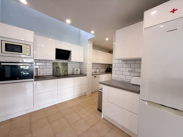 3 camera da letto Casa in vendita in Benidorm con piscina - 390.000 € (Rif: 9530204)