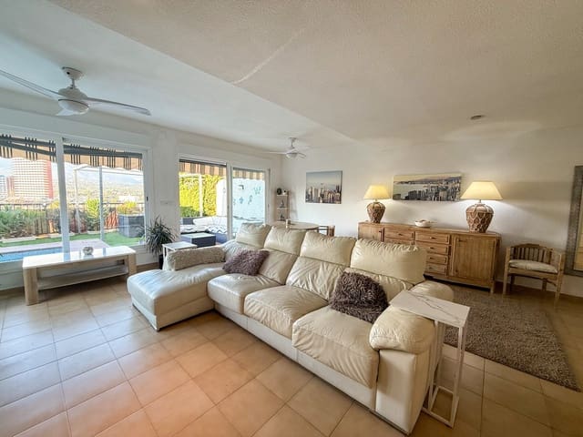 3 camera da letto Casa in vendita in Benidorm con piscina - 390.000 € (Rif: 9530204)