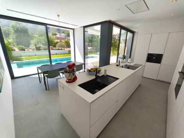 3 sypialnia Willa na sprzedaż w El Montgó, Dénia z basenem - 1 295 000 € (Ref: 9555249)