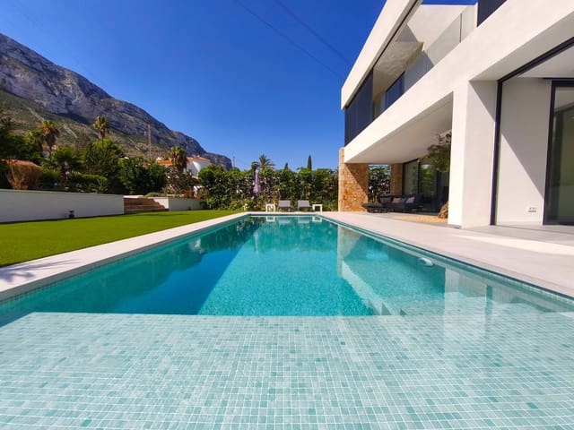 3 sypialnia Willa na sprzedaż w El Montgó, Dénia z basenem - 1 295 000 € (Ref: 9555249)