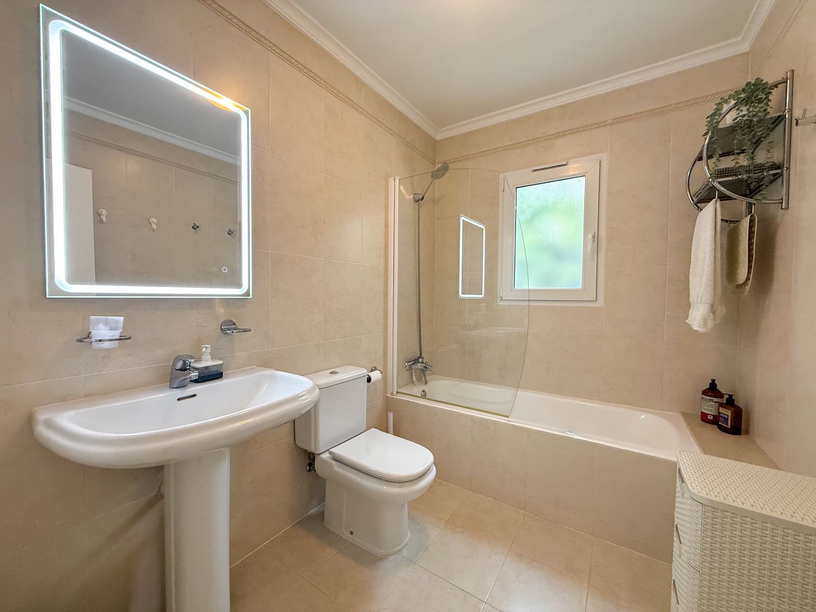 3 Zimmer Villa zu verkaufen in Pedreguer mit Pool - 475.000 € (Ref: 9574046)