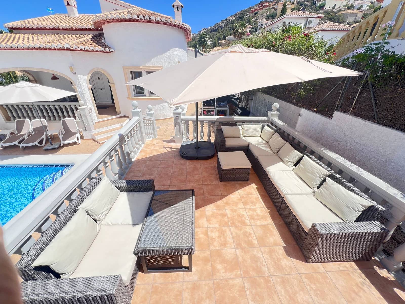 3 Zimmer Villa zu verkaufen in Pedreguer mit Pool - 475.000 € (Ref: 9574046)