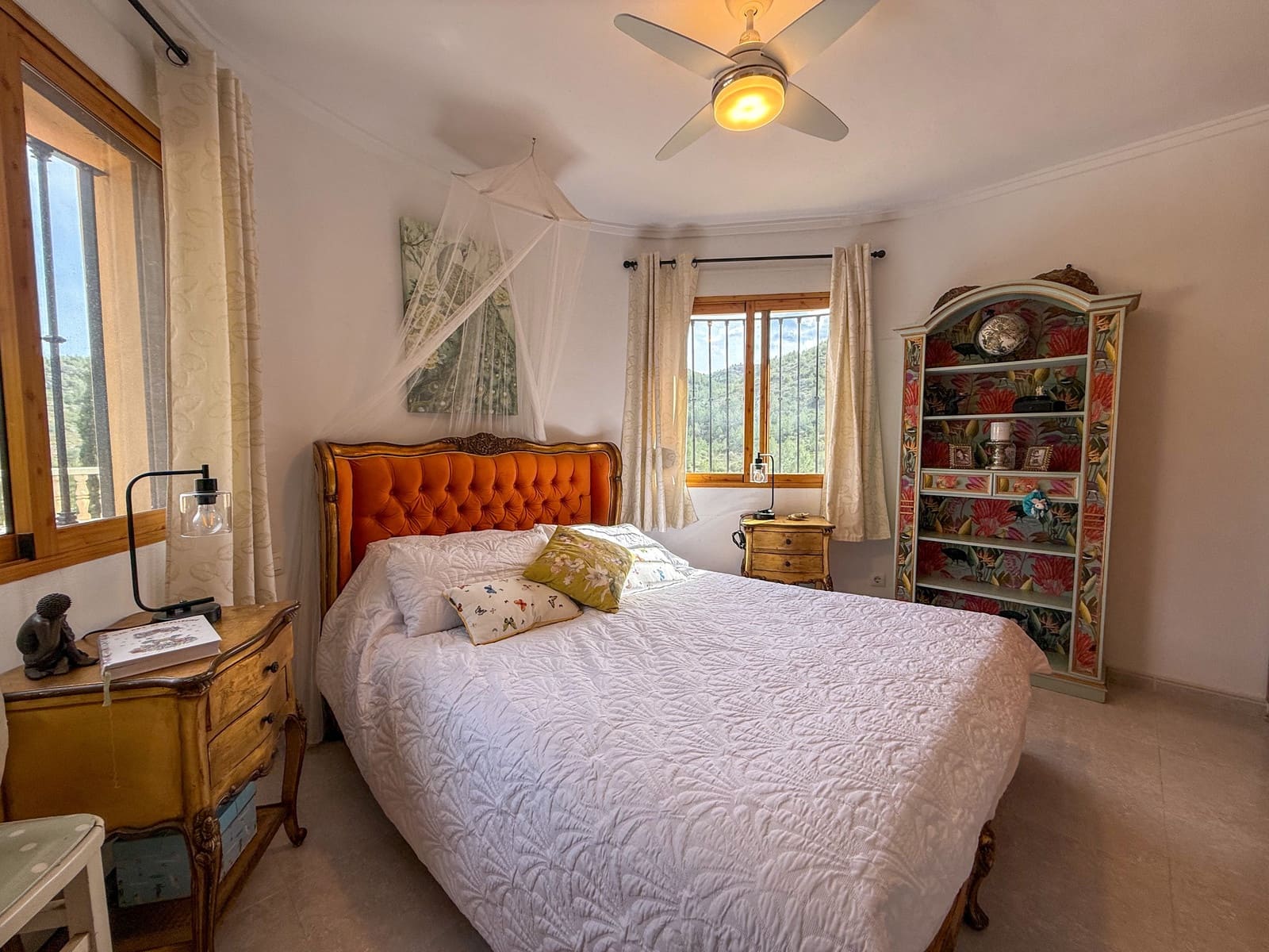 Chalet de 3 habitaciones en Orba en venta con piscina - 430.000 € (Ref: 9594767)