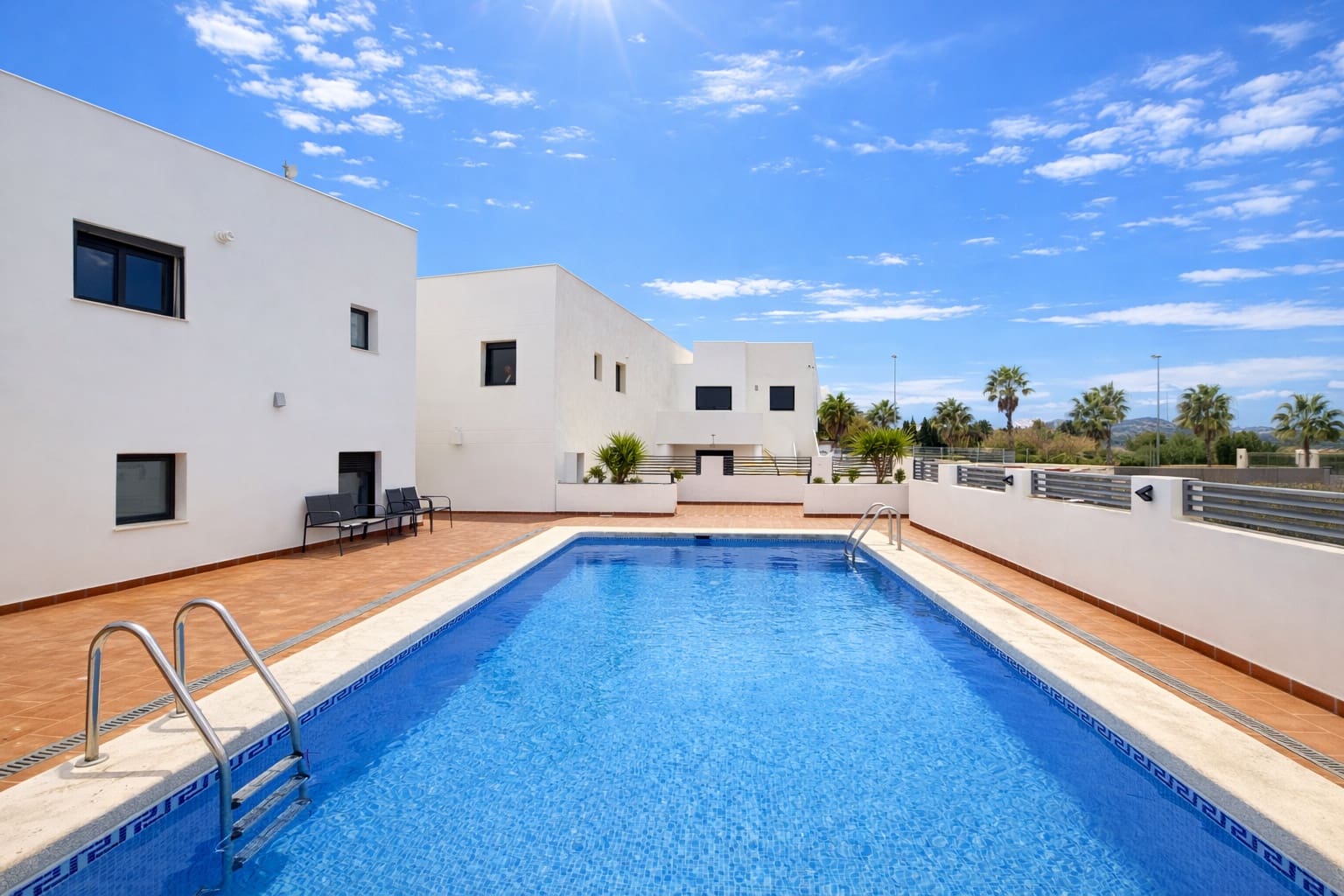 2 Zimmer Haus zu verkaufen in Oliva mit Pool - 265.000 € (Ref: 9594769)