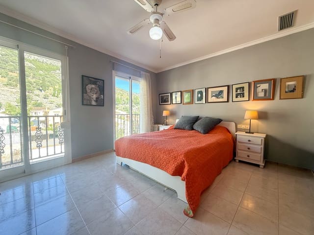 2 quarto Apartamento para venda em Tormos com piscina - 185 000 € (Ref: 9615184)