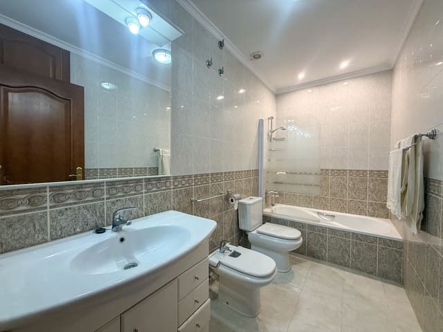 2 quarto Apartamento para venda em Tormos com piscina - 185 000 € (Ref: 9615184)