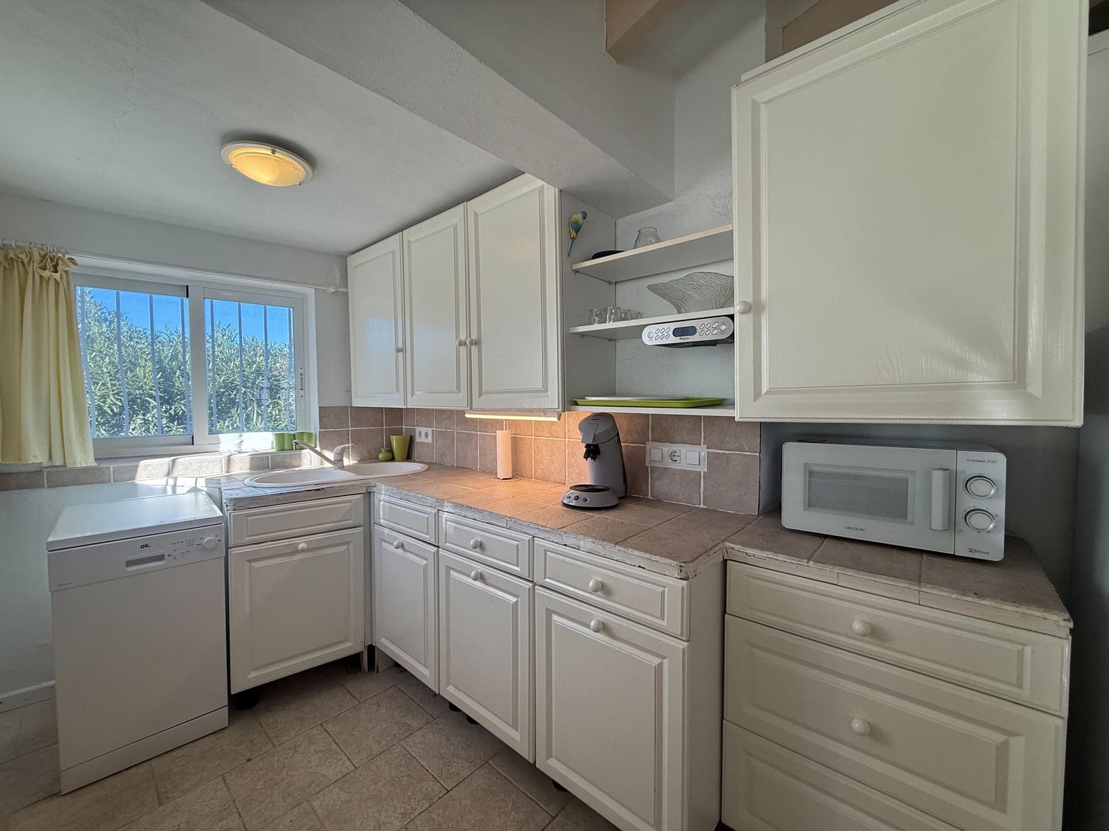 Chalet de 3 habitaciones en Dénia en venta con piscina - 475.000 € (Ref: 9625383)