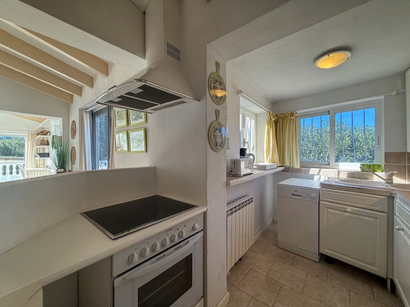 Chalet de 3 habitaciones en Dénia en venta con piscina - 475.000 € (Ref: 9625383)